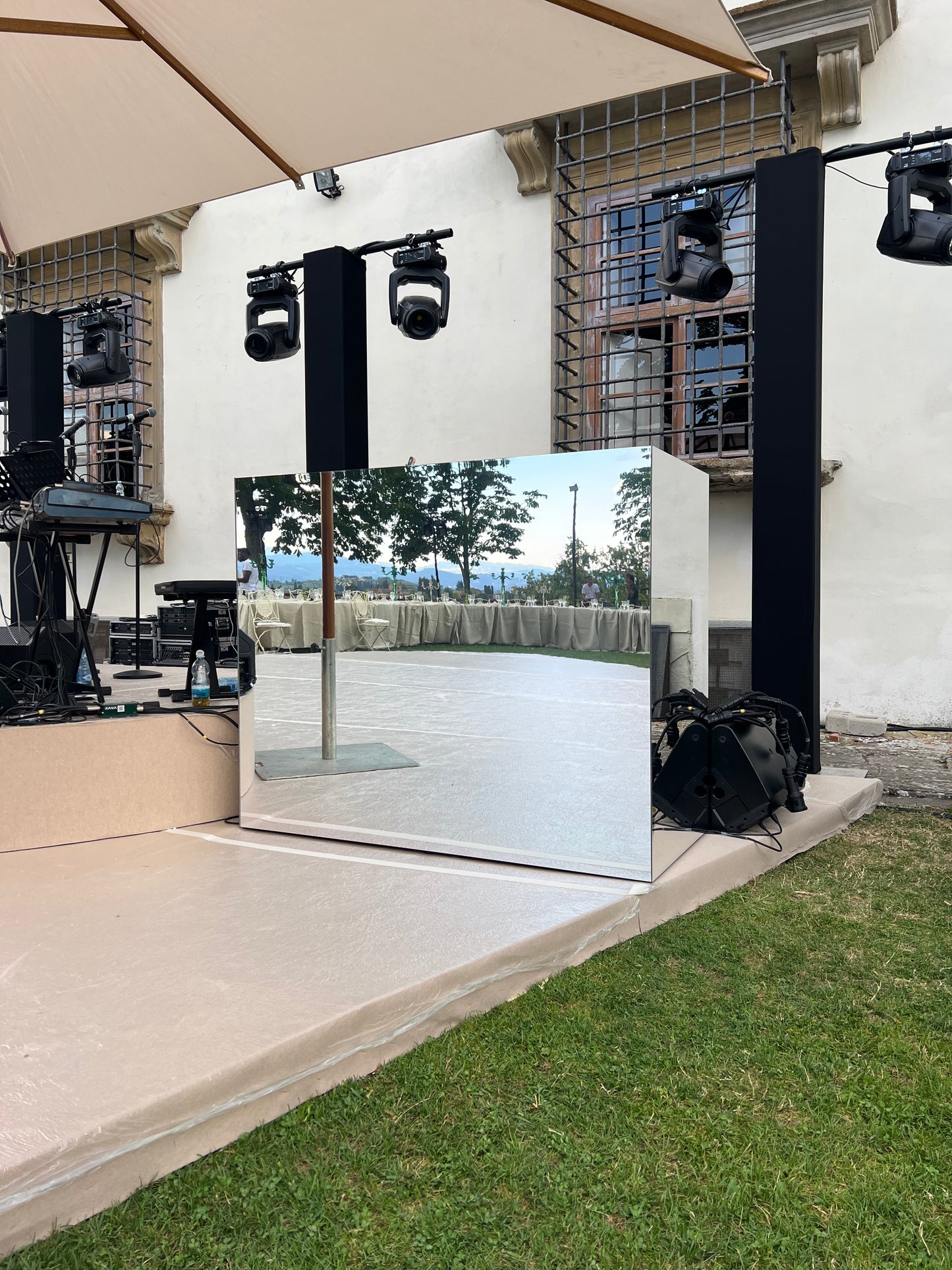Noleggio Mirror Dj Booth